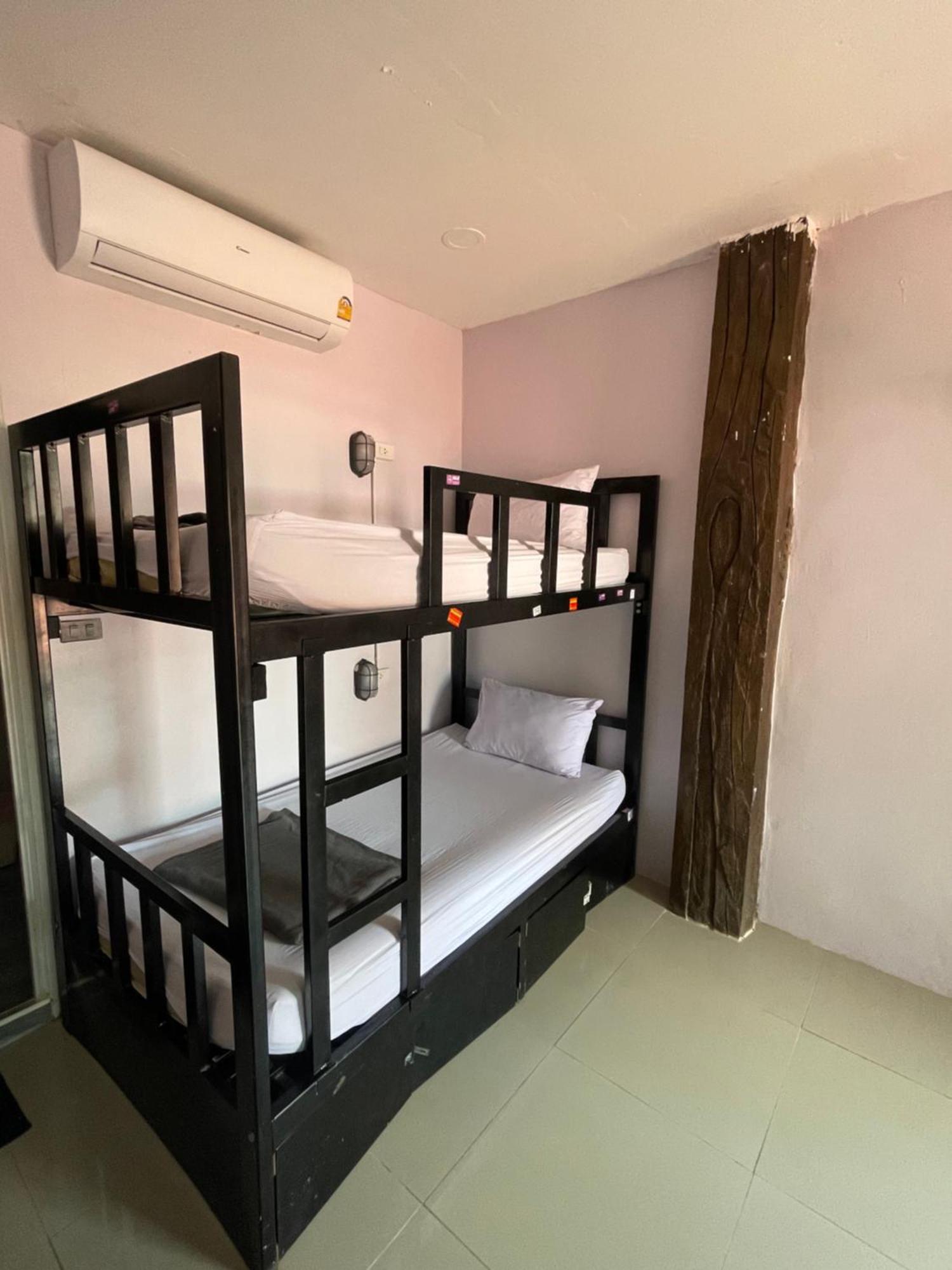 Social Quarters Blanco - Youth Hostel 18 To 35 Only Railay Beach Exterior foto
