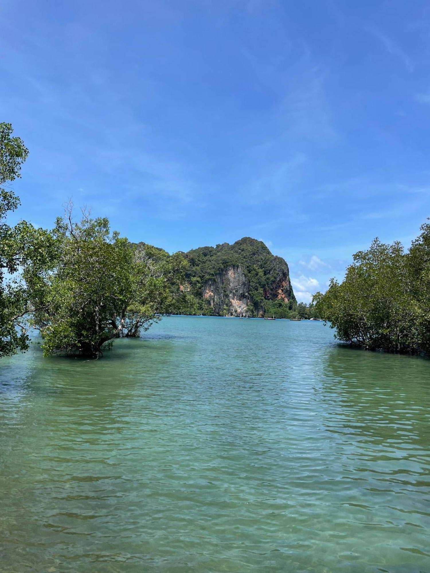 Social Quarters Blanco - Youth Hostel 18 To 35 Only Railay Beach Exterior foto